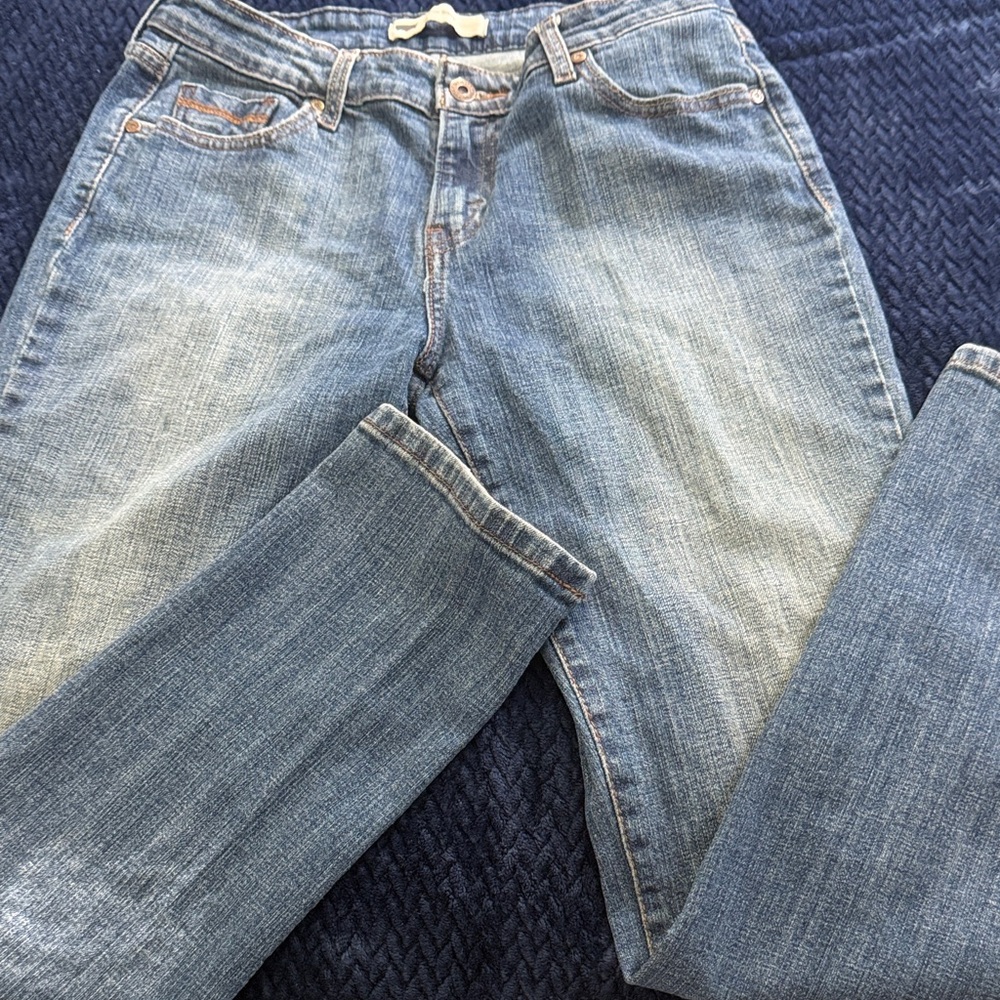 Levi's Women's 10 Straight Leg Skinny Jeans